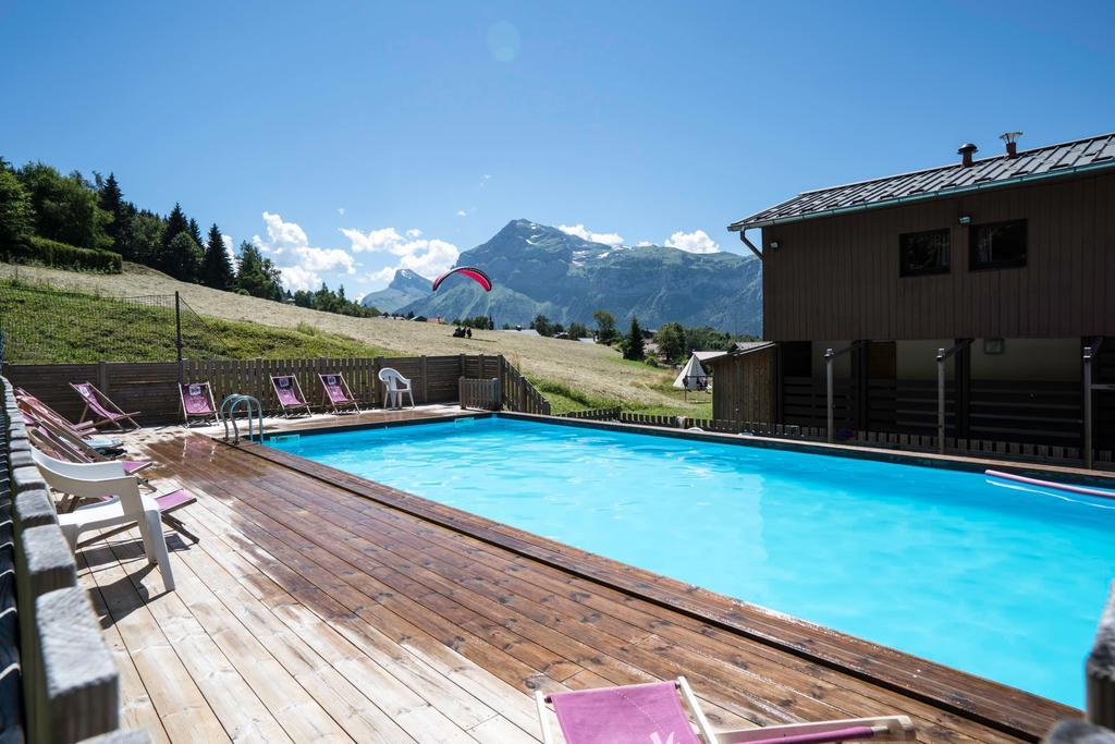 Village De Vacances Les Flocons Verts Les Carroz d'Araches Exterior foto